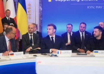 Koalicja „Zdecydowanych” ograniczyła liczbę żołnierzy dla Ukrainy z powodu ograniczonych zasobów i ryzyka prowokacji ze strony Moskwy, szkolenie instruktorów trwa dalej.