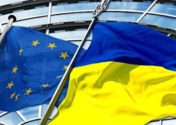 UE i Ukraina domagają się udziału Zełenskiego w szczycie Trump-Putin oraz zaostrzenia sankcji przeciwko Rosji w celu pokojowego rozwiązania konfliktu.
