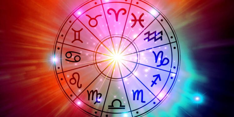 Horoskop na 2 sierpnia 2025 roku dla wszystkich znaków zodiaku: sprawdź, co przygotowały dla Ciebie gwiazdy w ten emocjonalny i intensywny dzień. Prognozy miłości, finansów i nastroju.