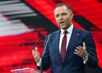 Ambasada Ukrainy w Polsce wyjaśniła weto prezydenta Nawrockiego wobec zmian w ustawie dotyczącej pomocy uchodźcom i przedstawiła zalecenia dla obywateli.