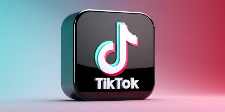 Francja złożyła skargę na TikTok z powodu niebezpiecznego trendu opalania. Rząd domaga się śledztwa zgodnie z Europejskim Rozporządzeniem o usługach cyfrowych.