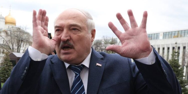 Łukaszenka oświadczył, że nie weźmie udziału w następnych wyborach prezydenckich na Białorusi i zapewnił, że jego syn Mikołaj nie zostanie jego następcą.