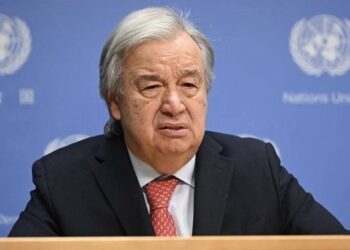 Sekretarz generalny ONZ wezwał do natychmiastowego zawieszenia broni na Ukrainie przed szczytem Trumpa i Putina na Alasce, którego głównym tematem będzie zakończenie wojny.