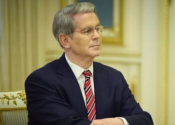 USA zadeklarowały gotowość do zaostrzenia sankcji przeciwko Rosji. Ministerstwo Finansów prognozuje „całkowity kolaps” gospodarki Federacji Rosyjskiej w przypadku skonsolidowanych działań z Europą.