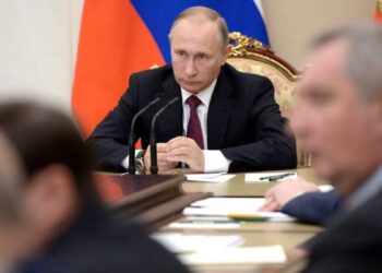 Rosja wykorzystuje ataki dronów na terytorium NATO jako instrument nacisku. NYT wyjaśniło, w jaki sposób Kreml stosuje strategię „eskalacji dla deeskalacji”.