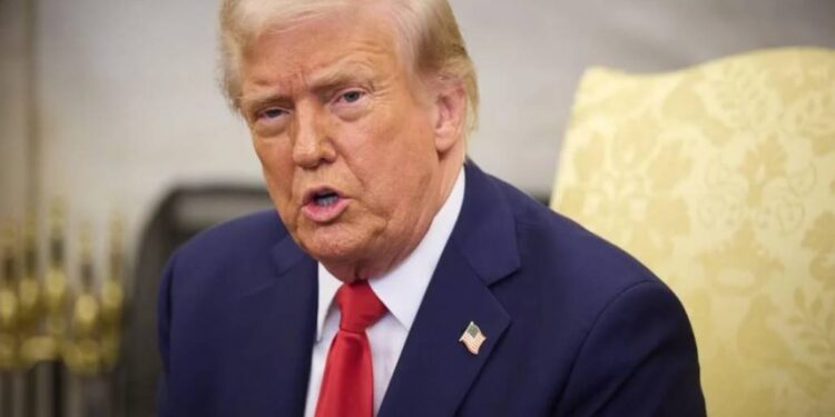 Donald Trump oskarżył Rosję, Chiny i KRLD o przygotowywanie spisku przeciwko USA oraz wezwał do przypomnienia roli Ameryki w II wojnie światowej.