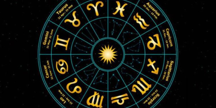 Dowiedz się, co oznaczają dekanaty w astrologii i jak wpływają na charakter oraz los każdego znaku zodiaku.