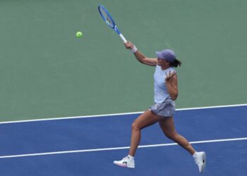 Iga Świątek jednego dnia zanotowała dwa zwycięstwa z „bajglami” i awansowała do finału turnieju WTA 500 w Seulu, gdzie powalczy o 30. finał w karierze.