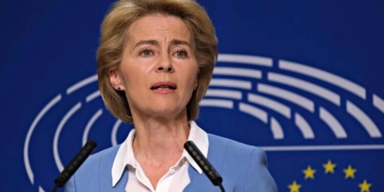 Ursula von der Leyen oświadczyła, że UE ma jasne plany rozmieszczenia wojsk na Ukrainie po zakończeniu wojny, przy wsparciu USA i stabilnym finansowaniu Sił Zbrojnych Ukrainy.