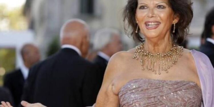 Zmarła Claudia Cardinale, legenda włoskiego kina, gwiazda ponad 150 filmów i muza Felliniego oraz Viscontiego. Odeszła we Francji w wieku 86 lat.