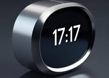Dowiedz się, co oznacza powtarzający się czas 17:17: duchowe przesłanie, symbolika w numerologii oraz wyjaśnienia psychologów.
