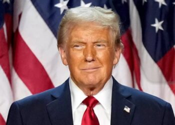 Trump stwierdził, że rosyjskie drony zostały zestrzelone w Polsce; władze odrzucają wersję przypadku i mówią o celowym naruszeniu oraz teście NATO.