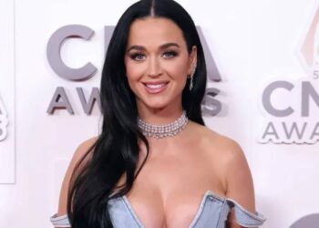 Katy Perry zauważono w namiętnych objęciach z Justinem Trudeau na jachcie. Po rozstaniu z Bloomem piosenkarka najwyraźniej rozpoczęła nowy romans.