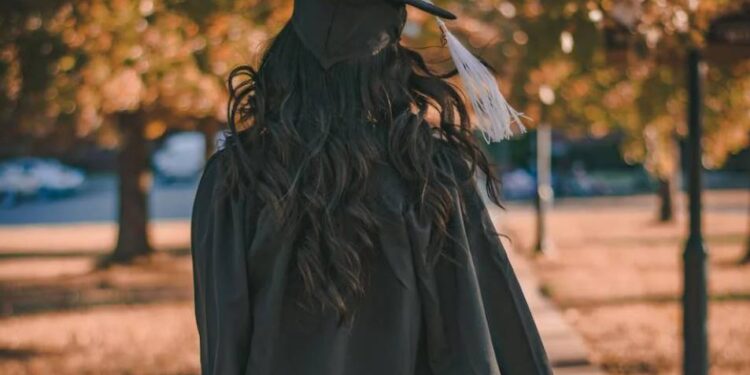 Międzynarodowy Dzień Studentów 2025 w Polsce: historia święta, wydarzenia i życzenia dla studentów z całego świata.