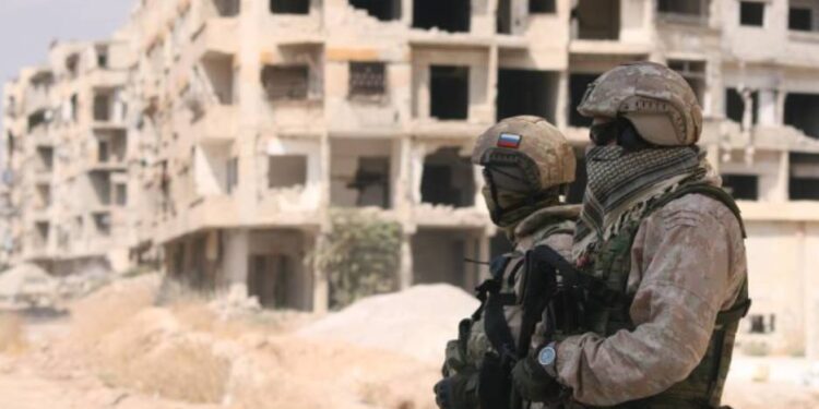USA przeprowadziły masowe uderzenia na ISIS w Syrii po ataku na amerykańskich żołnierzy, niszcząc ponad 70 celów bojowników i ich infrastrukturę.