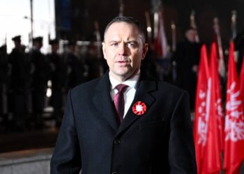 Prezydent Polski Nawrocki o ochronie zachodnich granic wywołał polityczny skandal i krytykę premiera Tuska.