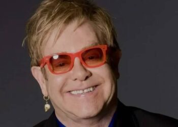 Elton John całkowicie stracił wzrok w prawym oku i ma problemy z lewym, ale zachowuje optymizm i liczy na osiągnięcia medycyny