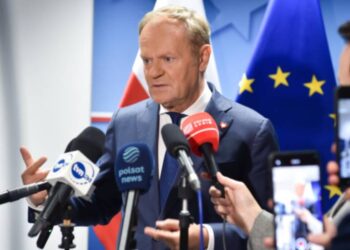 Premier Polski Donald Tusk może spóźnić się na spotkanie z Zełenskim w Warszawie, ale prezydent Ukrainy jest gotów poczekać na jego przybycie.