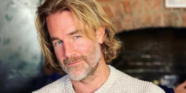 Zmarł 48-letni aktor James Van Der Beek — gwiazda „Jeziora marzeń”. Walczył z rakiem jelita grubego i pozostawił żonę oraz sześcioro dzieci.