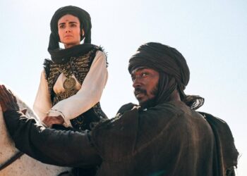 „Imperium piasków” trafi do kin 23 kwietnia: historyczny dramat Ruperta Wyatta o księżniczce, pustyni i bitwie pod Zu-Kar.