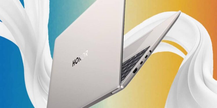 Honor zaprezentował MagicBook X Plus 2026 z Intel Panther Lake, wyświetlaczami 120 Hz, baterią 80 Wh i ceną od 879 dolarów w Chinach.