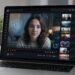 YouTube wprowadza automatyczne etykiety AI dla filmów tworzonych lub zmienianych przez sztuczną inteligencję. Sprawdź, co oznaczają nowe zasady dla twórców i widzów.