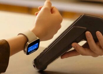 Xiaomi przygotowuje globalny debiut Redmi Watch 6 i Watch 6 NFC z ekranem AMOLED, czasem pracy do 24 dni, GPS oraz płatnościami Visa i Mastercard.
