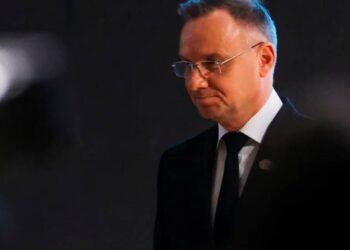 Andrzej Duda skomentował możliwe odebranie Wołodymyrowi Zełenskiemu Orderu Orła Białego. Decyzja w tej sprawie należy do Karola Nawrockiego i kapituły odznaczenia.