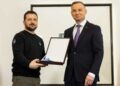 Dowiedz się, dlaczego prezydent Polski pozbawił Zełenskiego Orderu Orła Białego, co było przyczyną decyzji i jak wyjaśniono ją w Warszawie.